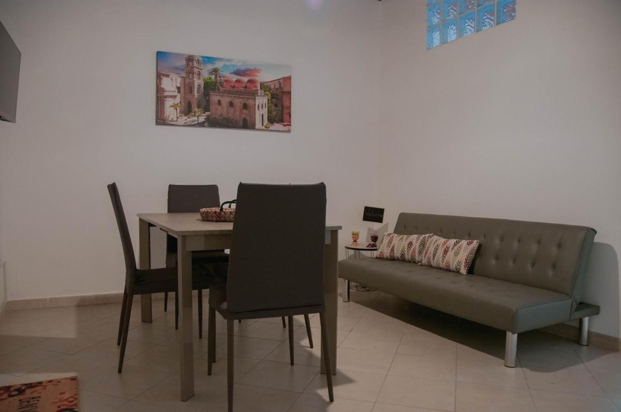 Ideisini'S Apartment Palermo Exterior foto